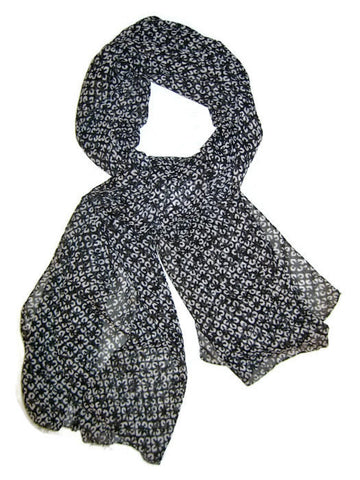 Scarf for women: black and white floral pattern